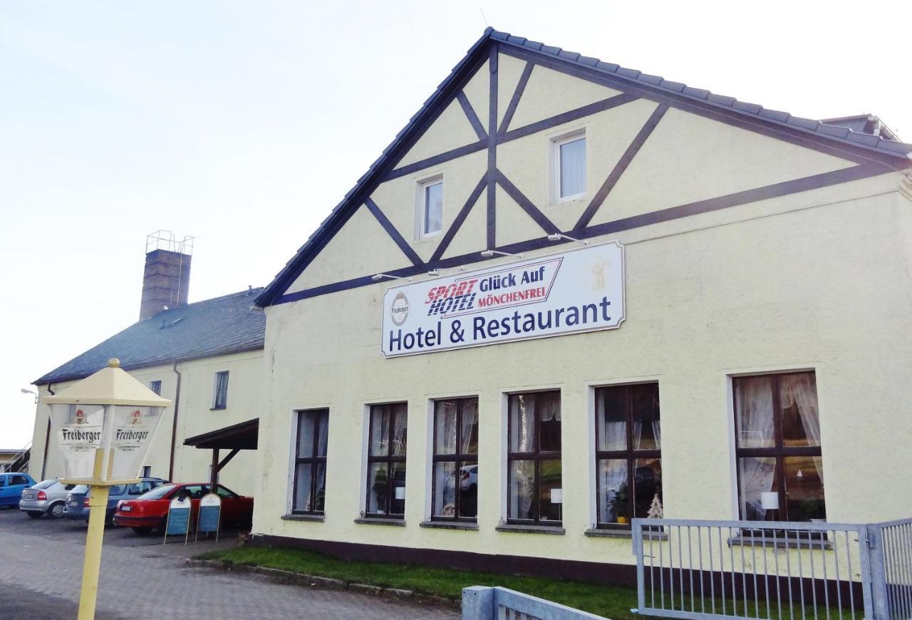 Sporthotel Glueck Auf Moenchenfrei 브란드에르비스도르프 외부 사진