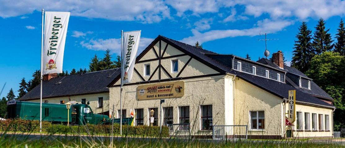 Sporthotel Glueck Auf Moenchenfrei 브란드에르비스도르프 외부 사진