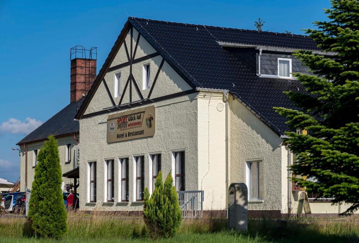 Sporthotel Glueck Auf Moenchenfrei 브란드에르비스도르프 외부 사진